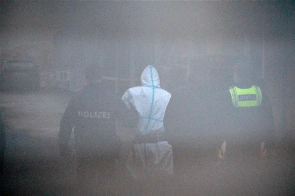 Der mutmaßliche Täter der Messerattacke von Aschaffenburg soll mehrere Monate davor in einer Flüchtlingsunterkunft eine Bewohnerin angegriffen haben - Ermittlungen gab es keine. (Archivbild)Daniel Vogl/dpa
