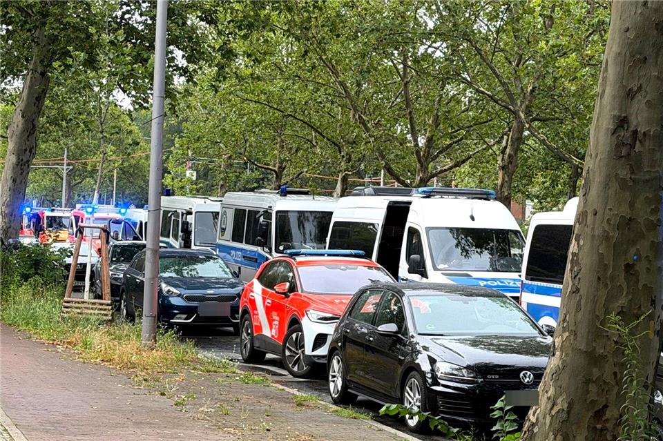 Der mutmaßliche Täter wurde bei einem Polizeieinsatz in Spandau getötet. Verena Schmitt-Roschmann/dpa