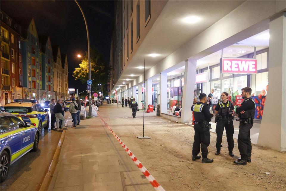 Der mutmaßliche Täter wurde nach dem Vorfall in einem Supermarkt festgenommen. Bodo Marks/dpa