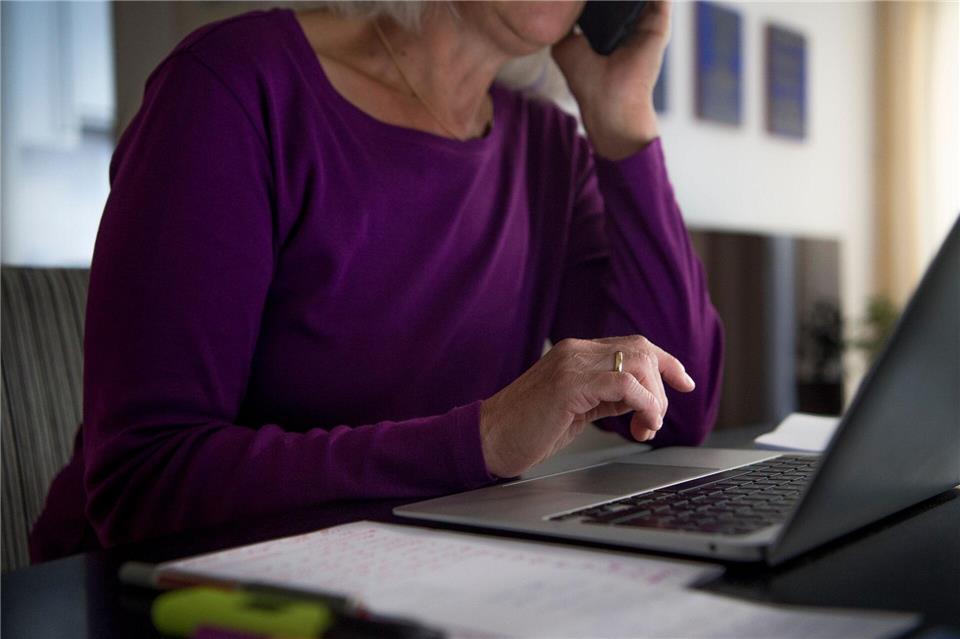 Der neue Inflationsrechner der Deutschen Rentenversicherung zeigt, wie viel die Rente in Zukunft tatsächlich wert ist.Finn Winkler/dpa/dpa-tmn