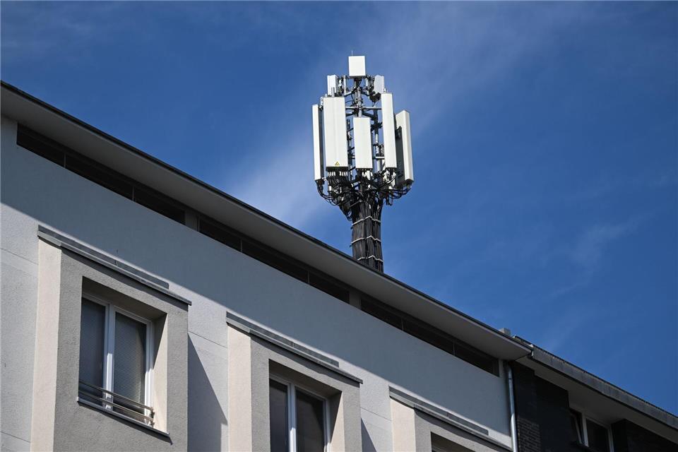 Der neue Mobilfunkpakt läuft in Rheinland-Pfalz bis zum Jahr 2027. (Archivbild)Arne Dedert/dpa