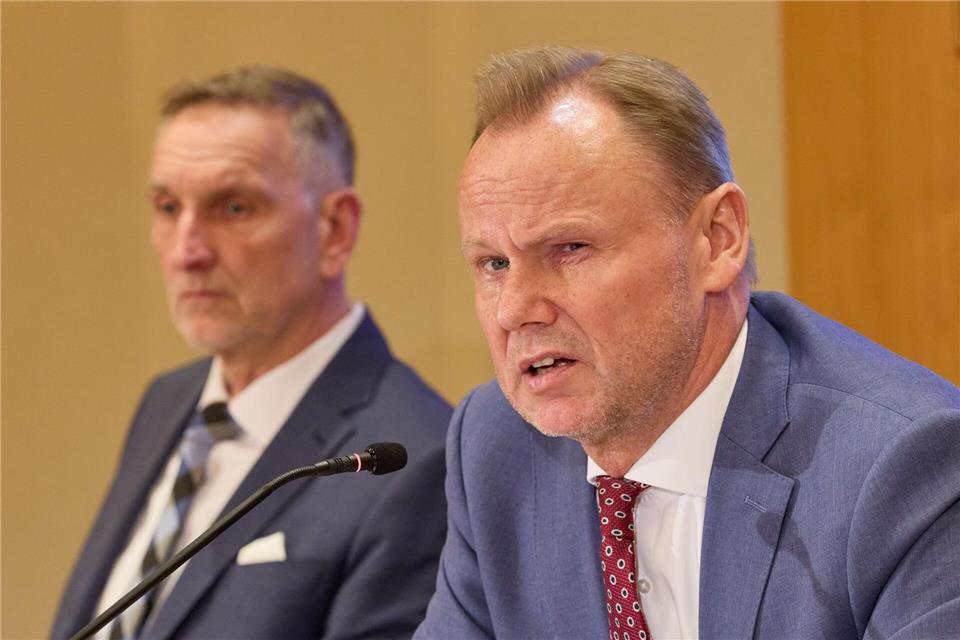 Der neue Verfassungsschutzbericht weist eine höhere Zahl an Rechtsextremisten in Hamburg aus. Georg Wendt/dpa