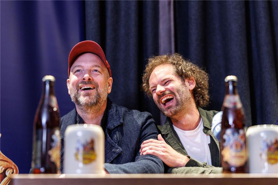 Der neue und der alte Fastenprediger: Stephan Zinner (links) und Maxi Schafroth. Matthias Balk/dpa