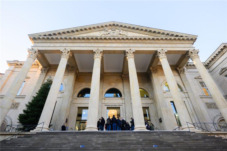 Der niedersächsische Landtag widmet sich im Dezember traditionell den Haushaltsberatungen.Julian Stratenschulte/dpa