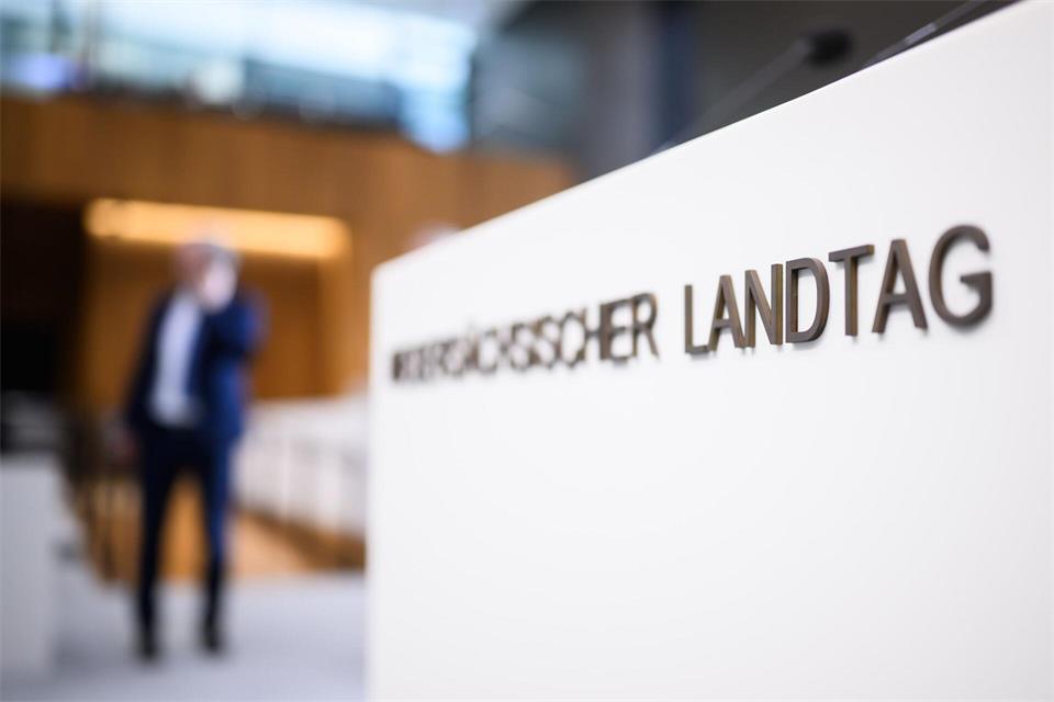 Der niedersächsische Landtag wird erst im kommenden Jahr neu gewählt. (Symbolbild)Julian Stratenschulte/dpa