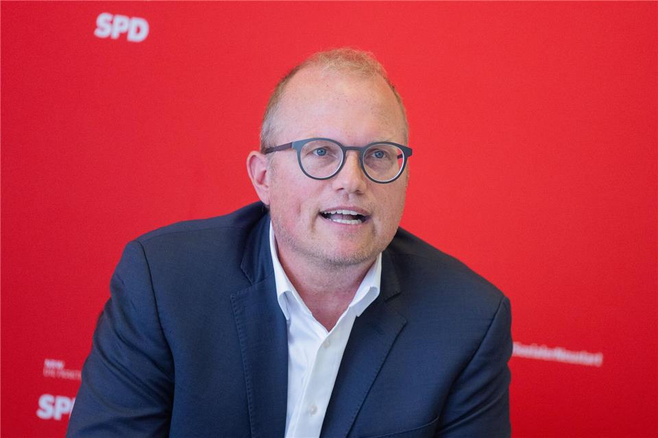 Der nordrhein-westfälische SPD-Landtagsfraktionschef Jochen Ott ist gegen ein Losverfahren bei der Auswahl von Wehrdienstleistenden. (Archivbild)Rolf Vennenbernd/dpa