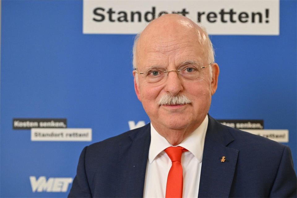 Der oberfränkische Unternehmer Thomas Kaeser führt auf Arbeitgeberseite die diesjährigen Tarifverhandlungen in der bayerischen Metall- und Elektroindustrie. (Archivbild)Martin Schutt/dpa