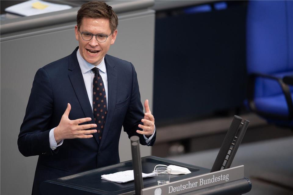 Der rheinland-pfälzische Generalsekretär Steiniger profitiert von der in Berlin angestoßenen Rochade, lobt aber Patrick Schnieders Arbeit. (Archivbild)Christophe Gateau/dpa