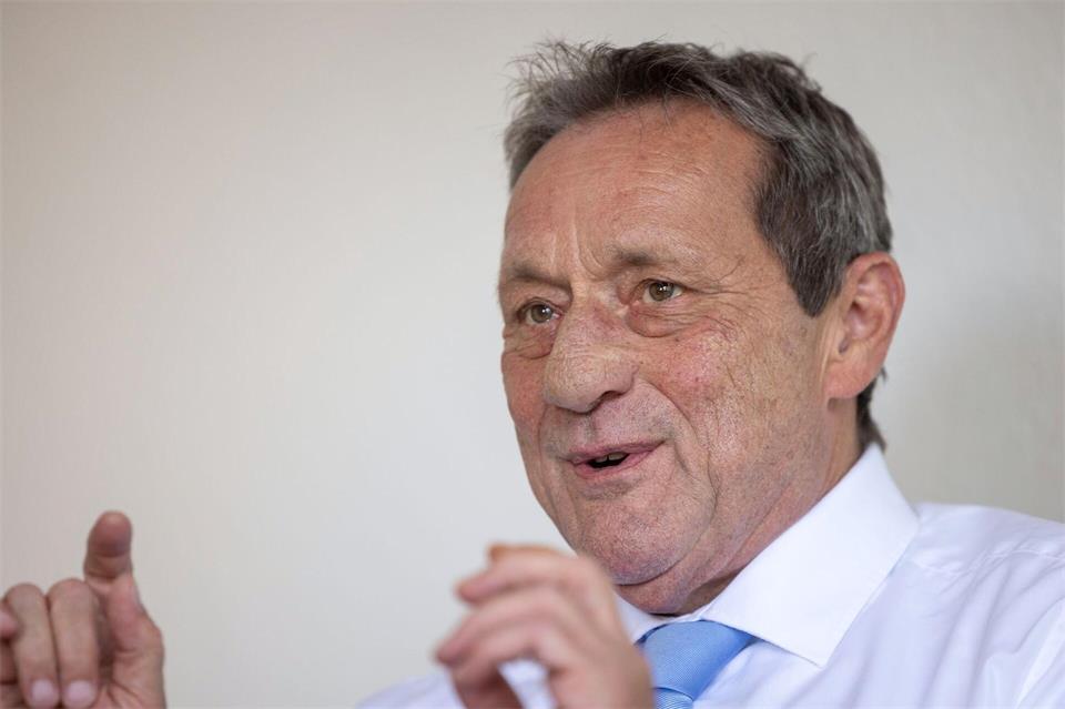 Der rheinland-pfälzische Innenminister ist Achim Schwickert 64 Jahre alt geworden. (Archivbild)Helmut Fricke/dpa