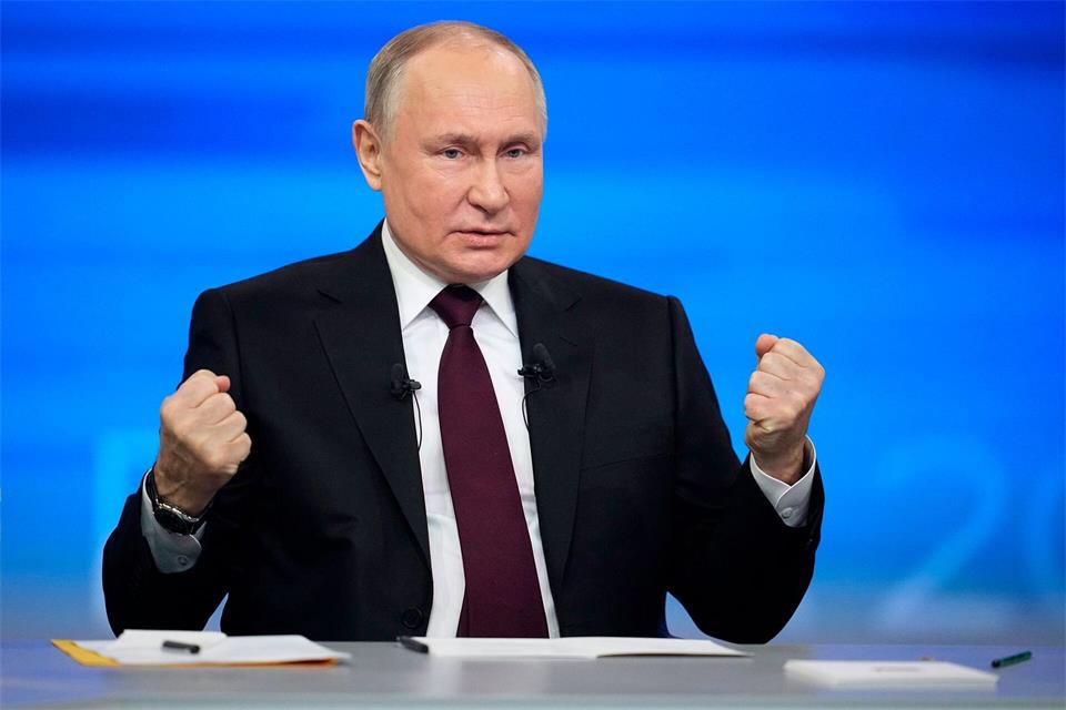 Der russische Präsident Wladimir Putin hat massive Angriffe auf ukrainische Energieanlagen angeordnet. (Archivbild)Alexander Zemlianichenko/Pool AP/dpa
