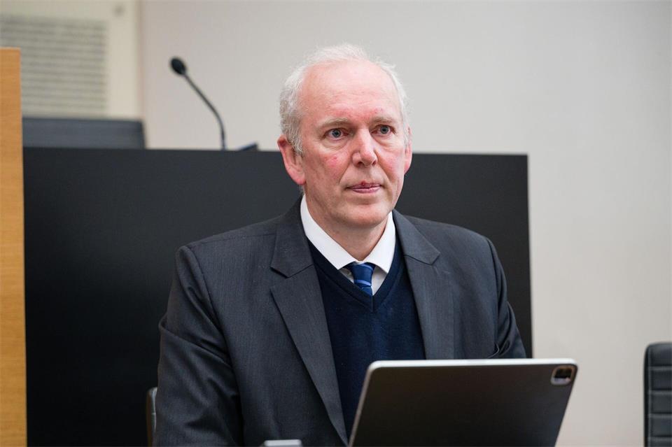 Der saarländische Finanzminister Jakob von Weizsäcker (SPD) sieht beim Haushalt das Ende der Fahnenstange erreicht. (Archivbild) Oliver Dietze/dpa