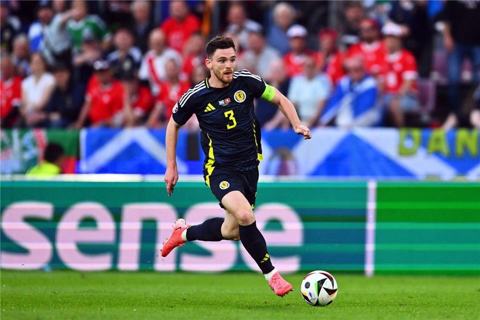 Der schottische Fußballprofi Andrew Robertson. (Archiv)Marius Becker/dpa