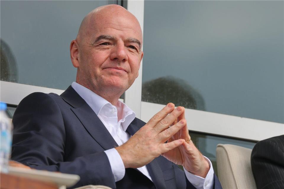 Der schwer in die Kritik geratene FIFA-Boss Gianni Infantino. (Archivbild)Riza Ozel/AP/dpa