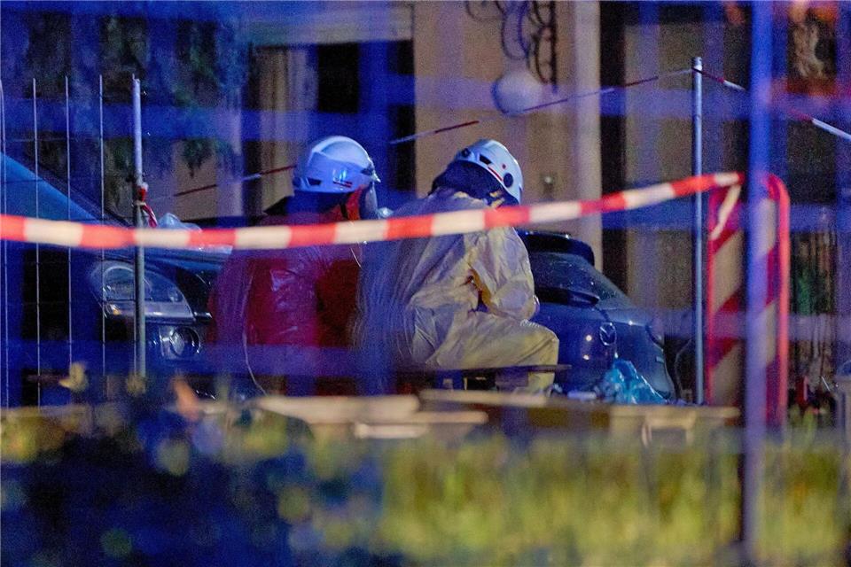 Der schwere Arbeitsunfall mit fünf Toten bedeutete auch für die Einsatzkräfte eine große Belastung. (Archivfoto)Sascha Ditscher/dpa