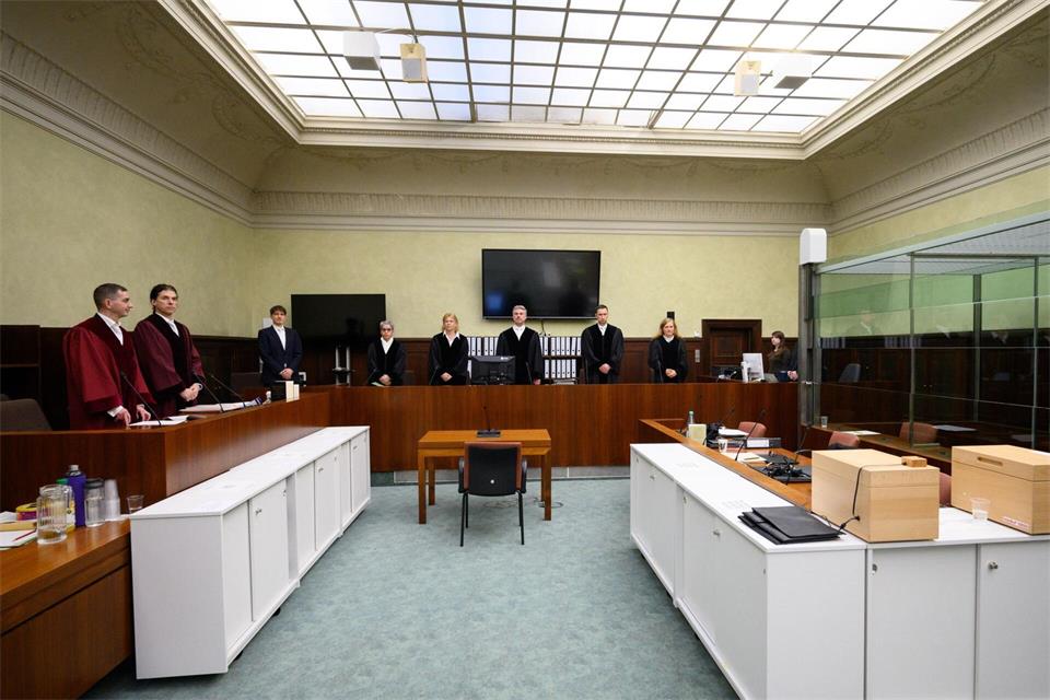Der seit Dezember 2023 laufende Prozess zum Fall Carsten L. dauert an. (Archivbild)Bernd von Jutrczenka/dpa Pool/dpa