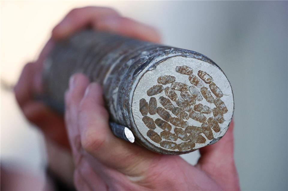 Der sogenannte Hennigsdorfer Spannstahl wurde auch bei der eingestürzten Carolabrücke verwendet. (Archivbild)Jan Woitas/dpa
