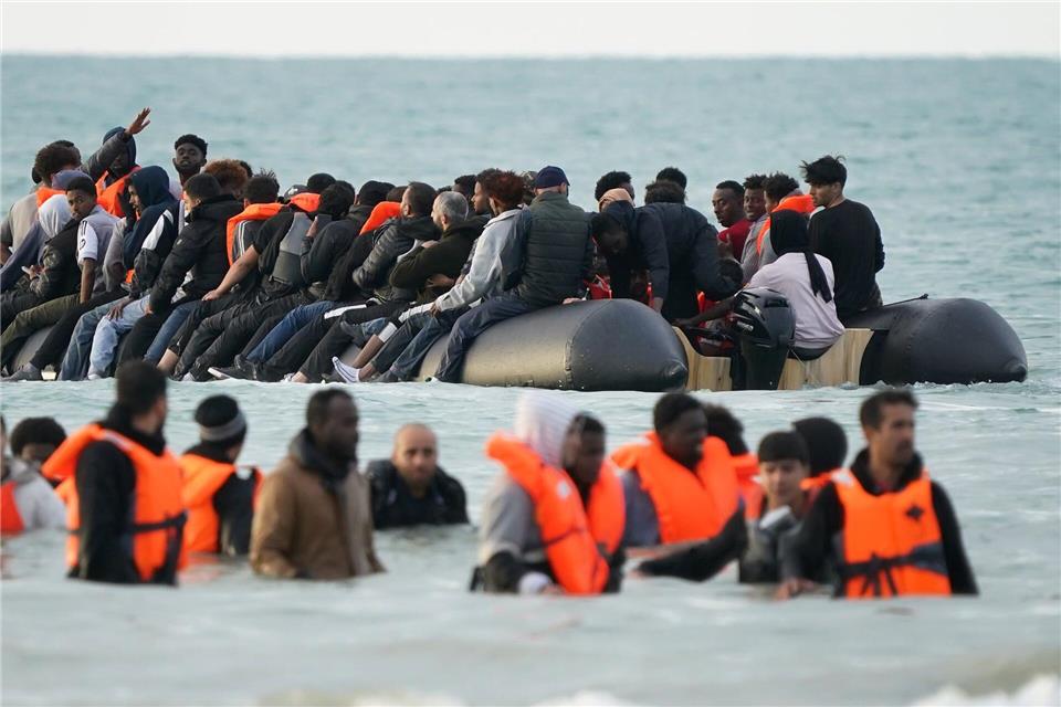 Der sogenannte Solidaritätspool soll laut EU vor allem die Länder entlasten, die besonders viele Asylanträge bearbeiten. (Archivbild) Gareth Fuller/PA Wire/dpa