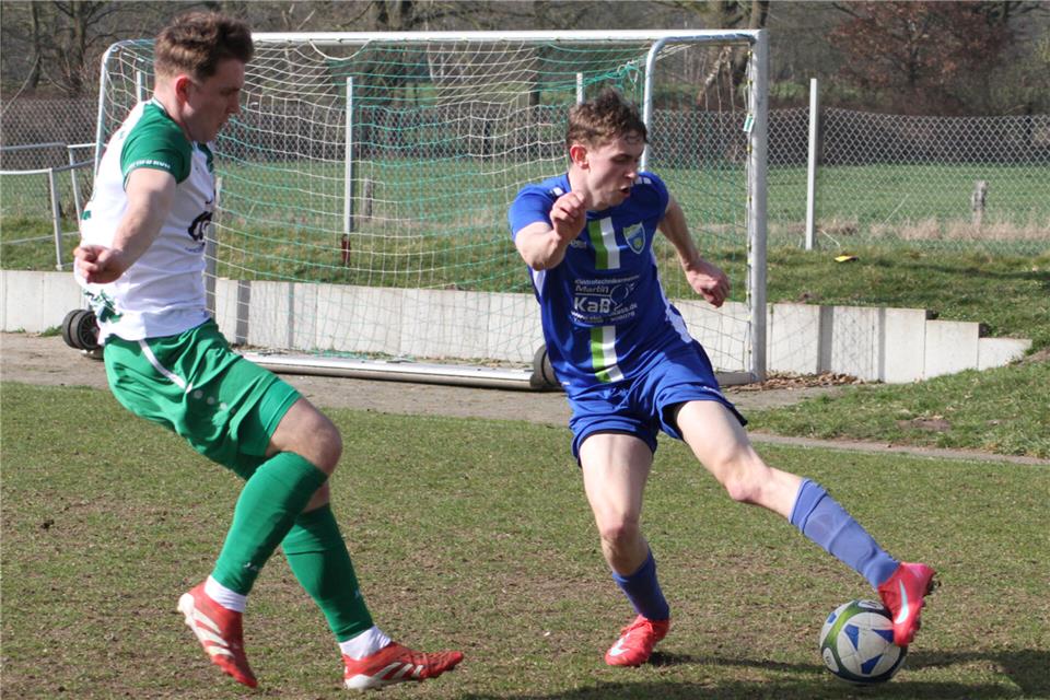 Der starke Ben Robers (rechts) erzielte beim Borkener 1:0-Erfolg in Dorsten das goldene Tor für die RSV-Reserve.