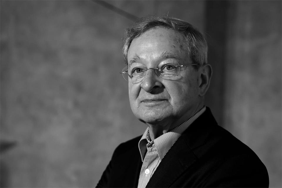 Der ungarische Schriftsteller Peter Nadas ist im Alter von 83 Jahren gestorben. (Archivbild) Carsten Koall/dpa