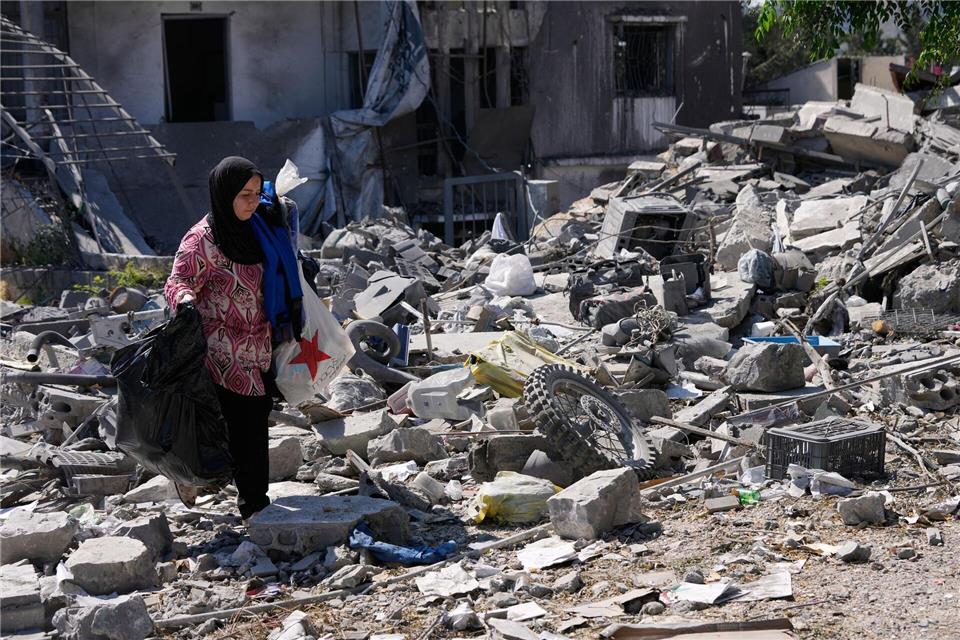 Der veröffentlichte Text des Rahmenabkommens schließt ein Ende des Kriegs im Libanon mit ein.Hussein Malla/AP/dpa