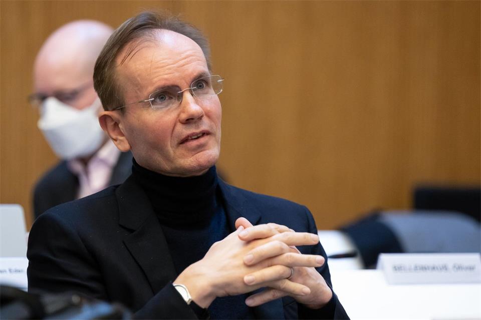Der wegen Verdachts auf Milliardenbetrug angeklagte frühere Wirecard-Chef Markus Braun sitzt seit über sechs Jahren in Untersuchungshaft. Das Gericht steuert nach bald vier Jahren auf das Urteil zu. (Archiv)Sven Hoppe/dpa