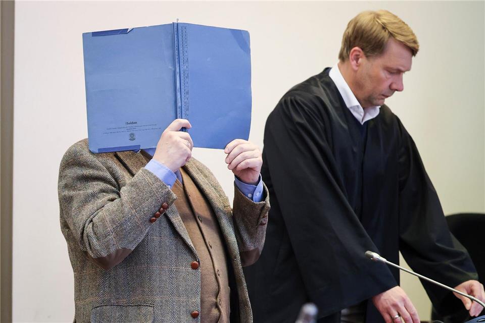 Der wegen sexuellen Missbrauchs angeklagte Pastor wurde zu einer Bewährungsstrafe verurteilt. Christian Charisius/dpa