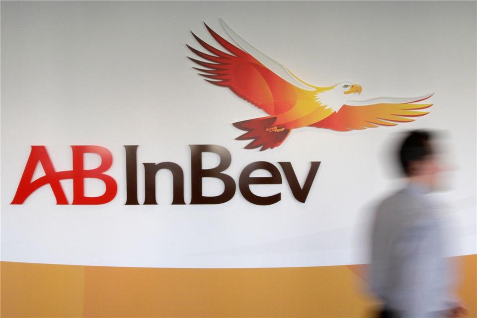 Weltgrößter Brauer verkauft „Bud“ wieder in Deutschland Der weltgrößte Braukonzern AB Inbev bringt sein Lagerbier zurück auf den deutschen Markt. (Archivbild) Yves Logghe/ap/dpa