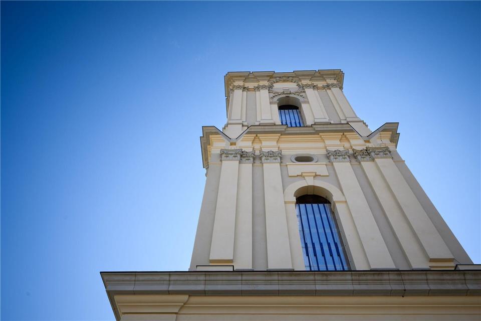 Der wiederaufgebaute Turm der Garnisonkirche Potsdam soll eine Haube erhalten (Archivbild).Bernd von Jutrczenka/dpa