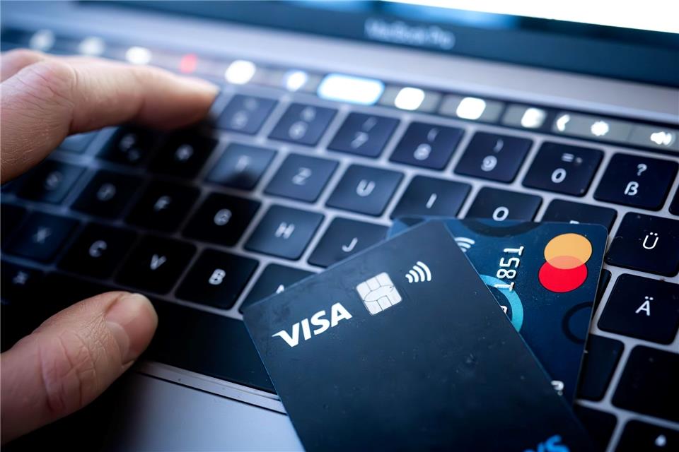 Probleme bei der Kartenzahlung - Kein Hackerangriff Derzeit kommt es zu Problemen bei der Zahlung mit bestimmten Debit- und Kreditkarten (Archivfoto).