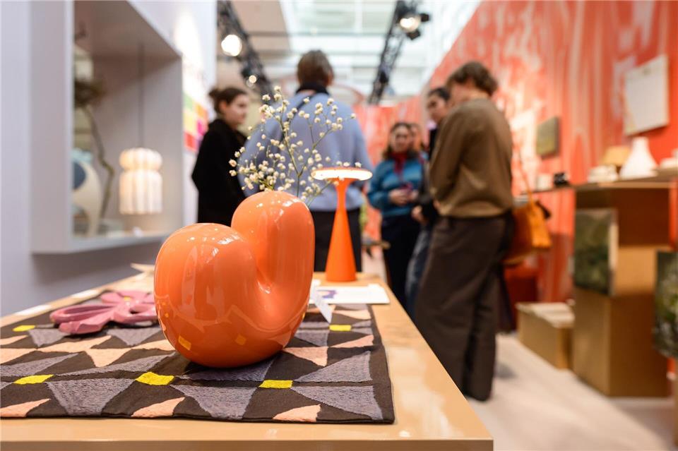 Derzeit viel zu sehen: die Farbe Orange. Hier ein Beispiel von der Trendschau der Messe Ambiente 2026.Pietro Sutera/Messe Frankfurt Exhibition GmbH/dpa-tmn