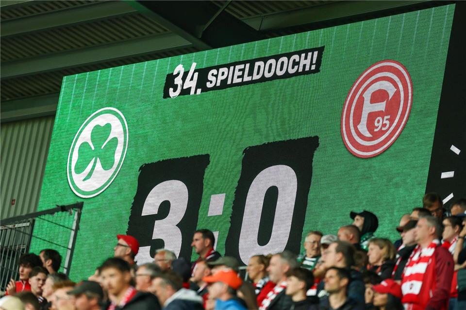 Desaster in Fürth: Fortuna Düsseldorf steigt ab.Daniel Löb/dpa