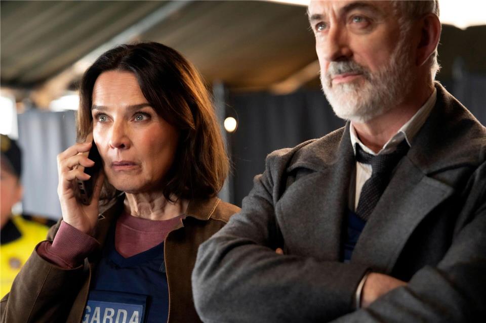 Désirée Nosbusch schlüpft in der neuen Folge des Irland-Krimis wieder in die Rolle der Kriminalpsychologin Cathrin Blake.Bernard Walsh/good friends Filmproduktions GmbH/ARD Degeto/dpa