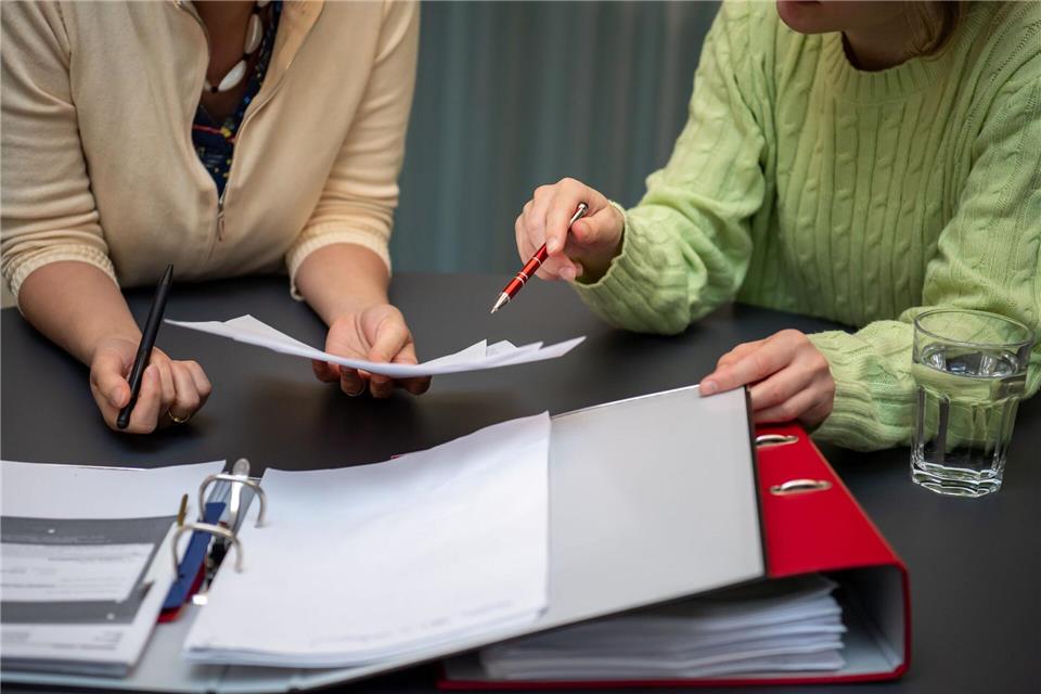 Details zählen: Gute BU-Tarife zahlen, wenn der zuletzt ausgeübte Job zu mindestens 50 Prozent nicht mehr möglich ist.picture alliance / dpa-tmn