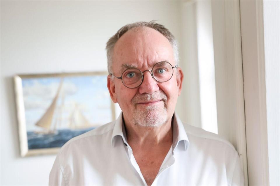 Detlev Rickmers lebt inzwischen meist in Hamburg, macht sich aber große Sorgen um die Zukunft Helgolands, wo er aufwuchs und ein Hotelunternehmen aufbaute.Christian Charisius/dpa