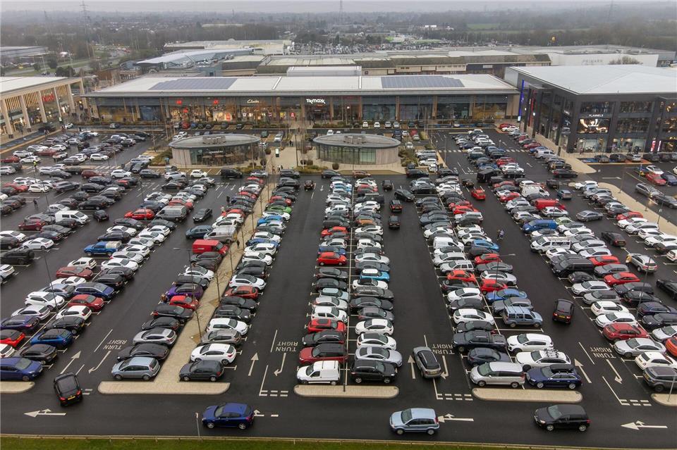 Deutsche Autos bleiben beliebt bei den Briten. (Archivbild)Joe Giddens/PA Wire/dpa