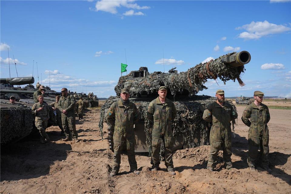 Deutsche Soldaten unterstützen derzeit die Sicherung der Nato-Ostflanke in Litauen. (Archivbild)Soeren Stache/dpa