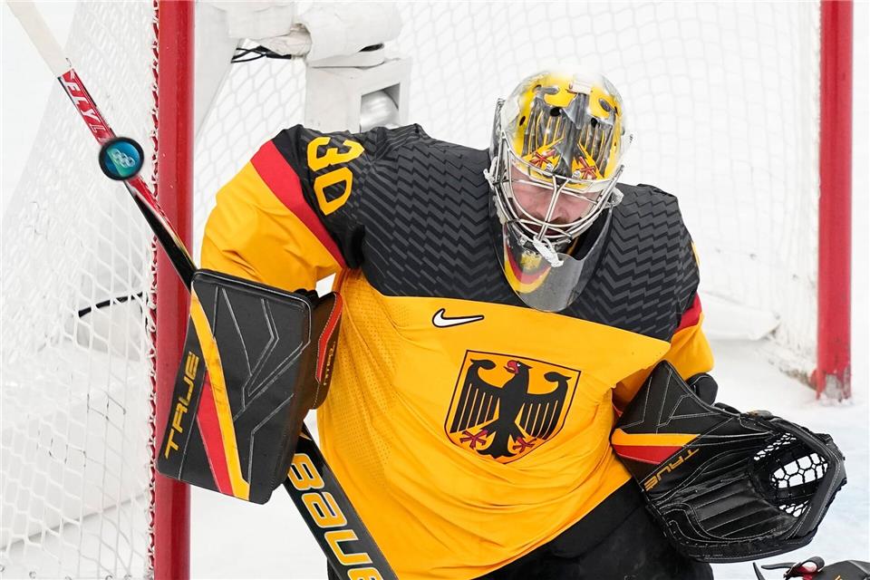 Deutschland darf für die WM in der Schweiz auf NHL-Torhüter Philipp Grubauer hoffen.Petr David Josek/AP/dpa