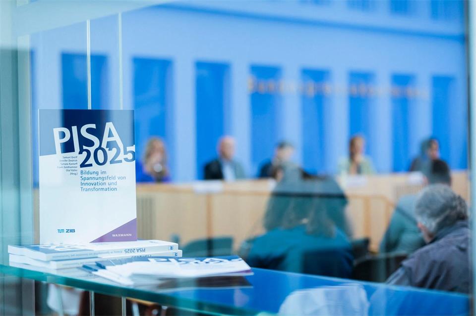 Deutschland schneidet in der Bildungsstudie Pisa so schlecht ab wie noch nie.Christoph Soeder/dpa