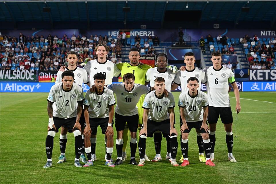 Deutschland startet erfolgreich in die Europameisterschaft.Luk� Grinaj/TASR/dpa