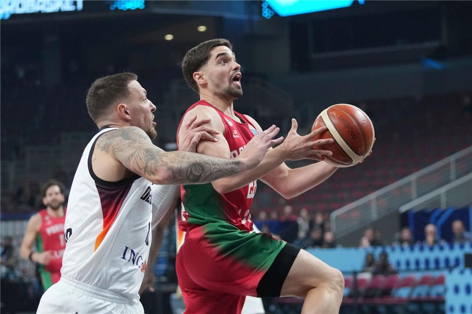 Deutschlands Basketballer hatten mit Portugal mehr Mühe als erwartet.Sergei Grits/AP/dpa