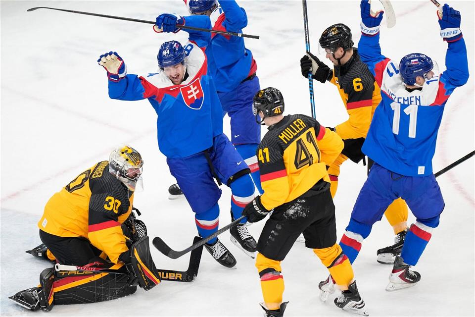 Deutschlands Eishockey-Cracks waren im Olympia-Viertelfinale chancenlosPetr David Josek/AP/dpa