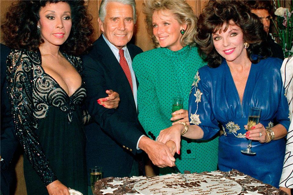 Diahann Carroll, John Forsythe, Linda Evans und Joan Collins aus der Hit-Serie „Der Denver-Clan“. (Archivbild)Reed Saxon/AP/dpa