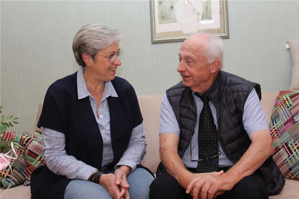 Diana und Ewald Brömmel blicken auf die Zeit vor dem Mauerfall zurück. Bis heute fällt ihnen die Erinnerung nicht leicht.
