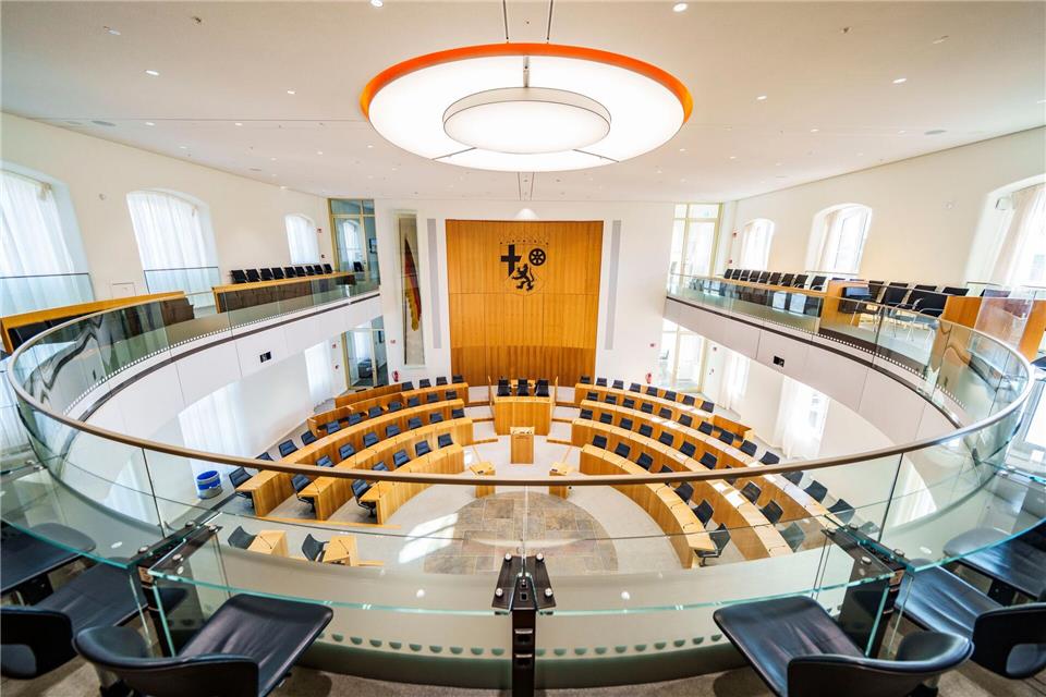 Die 14 Fachausschüsse sind so etwas wie der Maschinenraum der politischen Arbeit im Landtag. (Archivfoto)Andreas Arnold/dpa