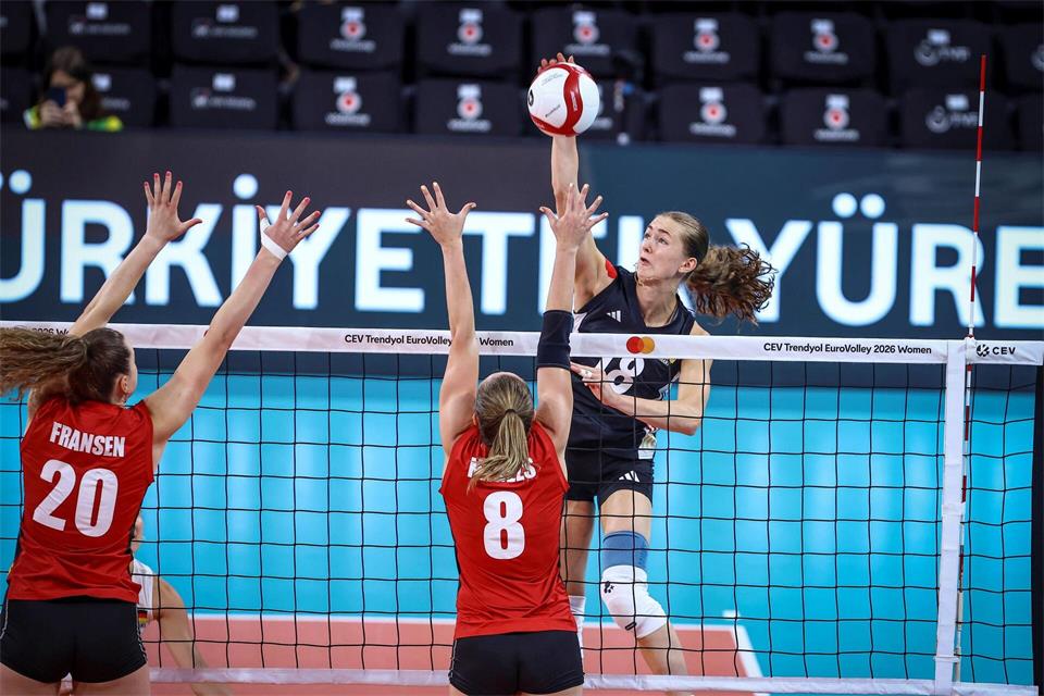 Die 19-Jährige zeigte eine starke Leistung.---/CEV/dpa