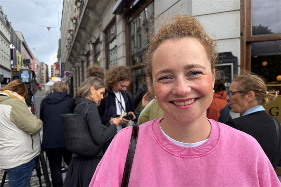 Die 38-jährige Julia hat die Tage nach dem Tod von Harald V. live miterlebt. Julia Wäschenbach/dpa