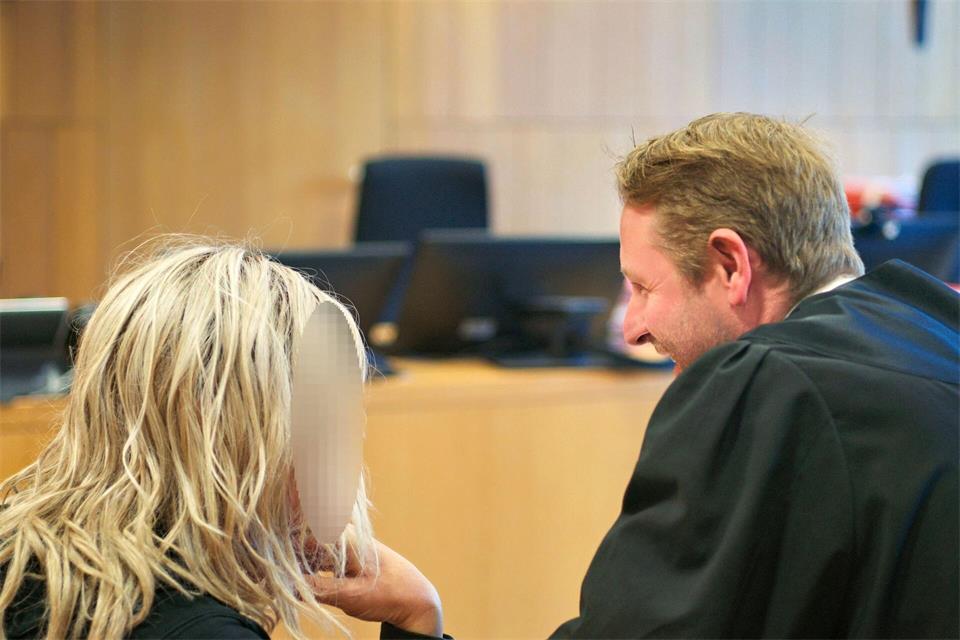 Die 55-Jährige befindet sich als Transfrau im Männergefängnis.Uwe Lein/dpa