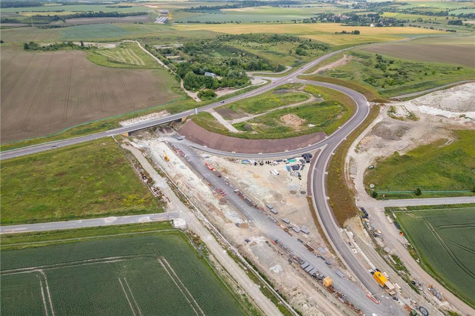Die A14 ist am Wochenende bei Halle auf einem Teilstück voll gesperrt. (Archivbild)Jan Woitas/dpa