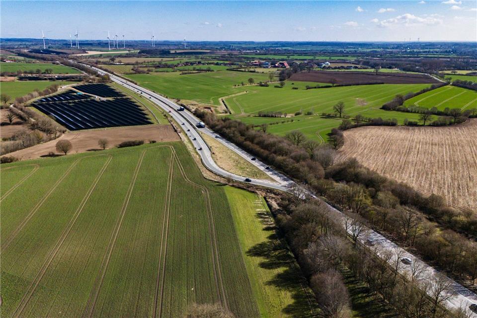 Die A20 soll einmal Nord- und Ostseeanrainer miteinander verbinden. (Archivfoto)Frank Molter/dpa