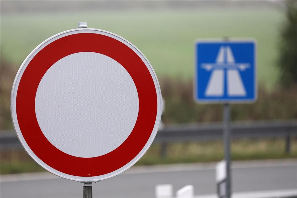 Die A480 wird für eine Nacht voll gesperrt. (Symbolbild)Bernd Wüstneck/dpa-Zentralbild/dpa